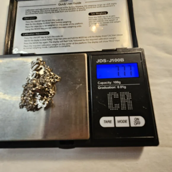 Silver Toned Personalized Name Necklace Maggie 16 Inches - Picture 5 of 5